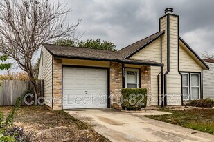 8039 Big Bend in San Antonio, TX - Building Photo