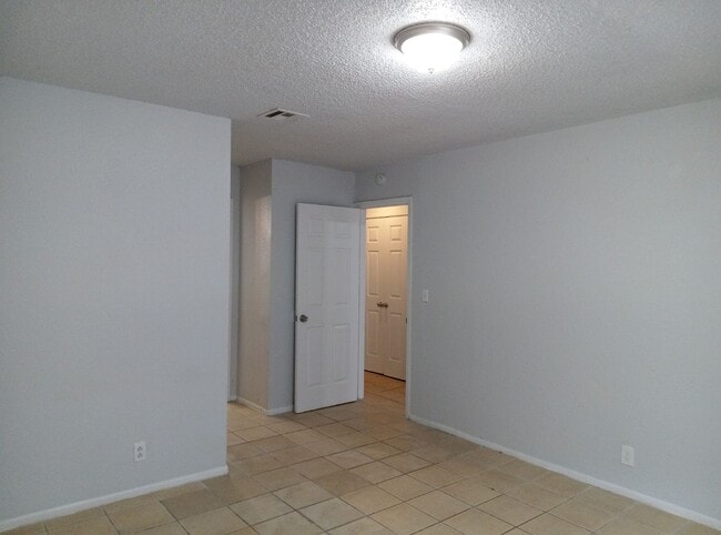 6919 Oldham Dr in San Antonio, TX - Building Photo - Building Photo