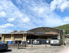 1566 Ala Aoloa Loop in Honolulu, HI - Building Photo - Building Photo