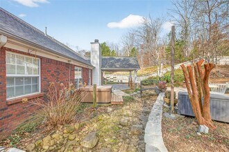 135 Saltcreek Point NE in Sugar Hill, GA - Building Photo - Building Photo