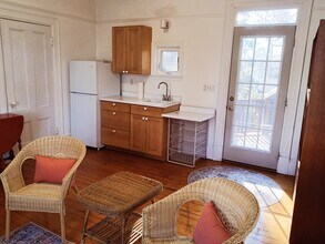 53 Crescent Ave, Unit 53 Crescent Ave. in Newton, MA - Building Photo - Building Photo