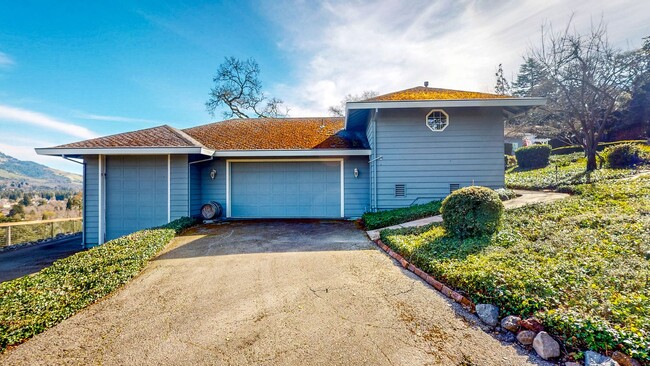 3600 Valley View Dr in Santa Rosa, CA - Building Photo - Building Photo