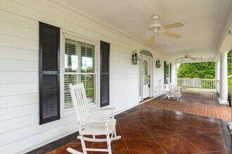 4205 Belvoir Dr in Greensboro, NC - Building Photo - Building Photo