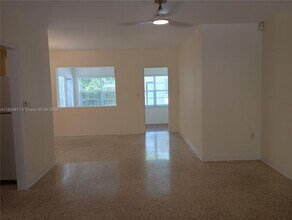1225 S Biscayne Point Rd in Miami Beach, FL - Building Photo - Building Photo