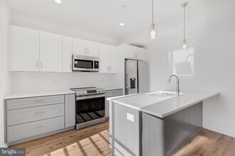 304 Master St in Philadelphia, PA - Building Photo - Building Photo