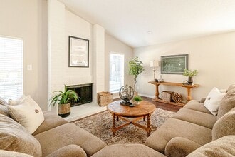 Arbors On Chimney Rock in Tyler, TX - Building Photo - Building Photo
