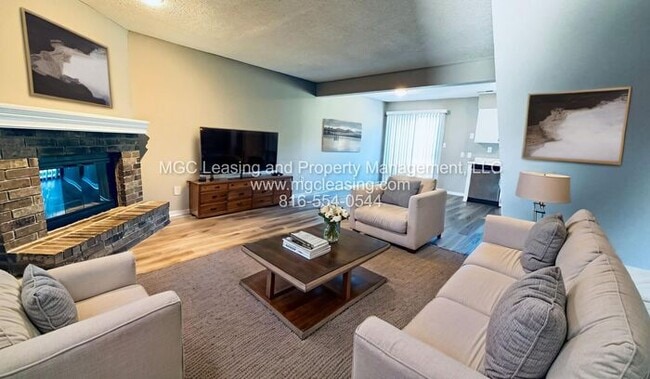 property at 2121 Highridge Dr