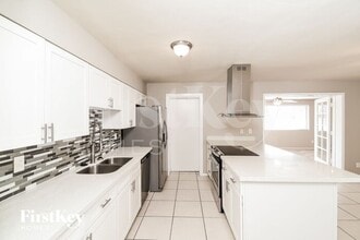 549 W Shannon St in Chandler, AZ - Foto de edificio - Building Photo