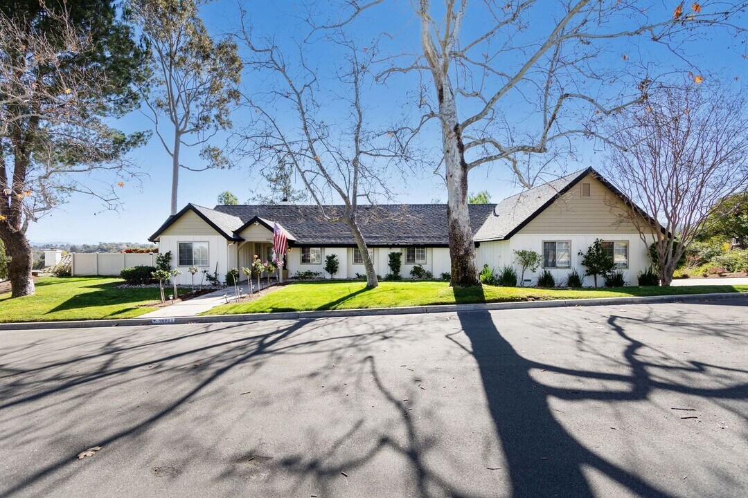 29961 Camino Del Sol Dr in Temecula, CA - Building Photo
