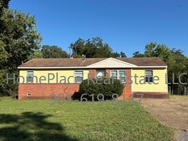 5122 Pickett Cove in Memphis, TN - Building Photo