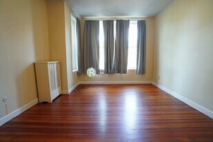 1132 Commonwealth Ave in Boston, MA - Building Photo