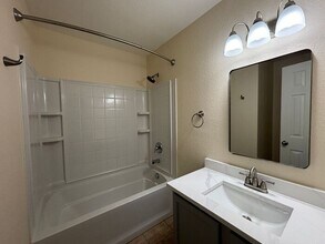 8119 Lost Canyon Trail in Arlington, TX - Building Photo - Building Photo