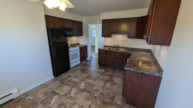 14455 Jefferson Ave, Unit 1W in Orland Park, IL - Building Photo - Building Photo