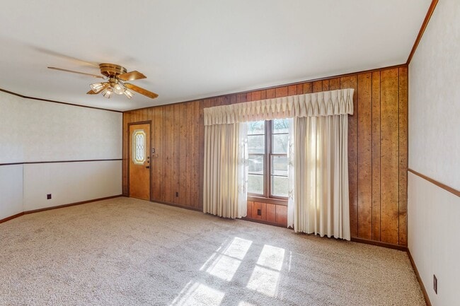 1402 Glendale St in Greenville, TX - Building Photo - Building Photo