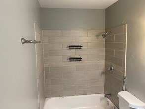 8780 W 79th Cir, Unit 8780 in Overland Park, KS - Building Photo - Building Photo