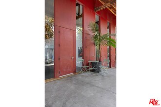 718 N Figueroa St in Los Angeles, CA - Building Photo - Building Photo
