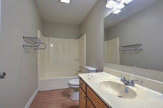 405 Cypress St-Unit -405 Cypress St #10 in Bristol, TN - Foto de edificio - Building Photo