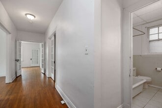 274 Senator Place in Cincinnati, OH - Building Photo - Building Photo