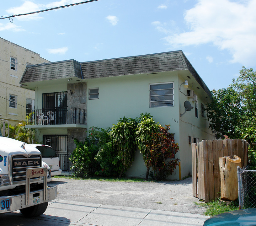 1060 SW 3rd St in Miami, FL - Building Photo