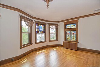 52 Pendleton St-Unit -2 in New Haven, CT - Foto de edificio - Building Photo