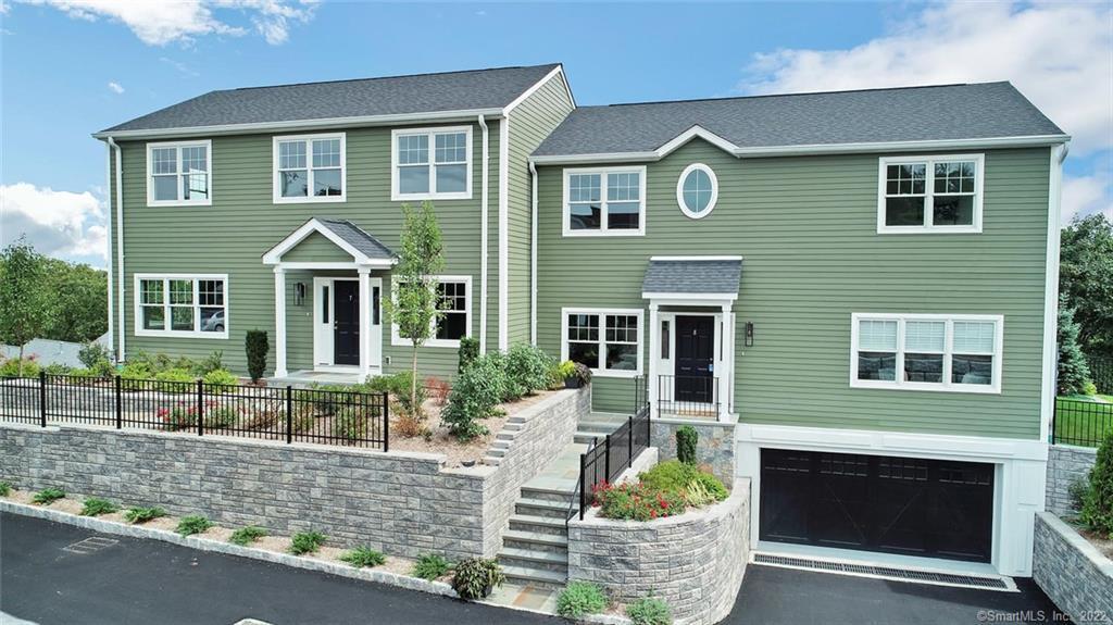 8 View St in Greenwich, CT - Building Photo