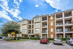 Garden Park Senior Living in Fern Park, FL - Building Photo