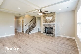 623 Alvin Rd in Clarksville, TN - Building Photo - Building Photo