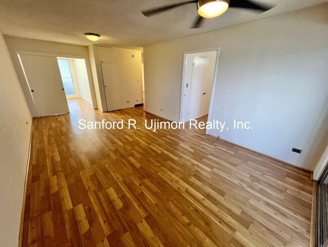1350 Sierra Dr in Honolulu, HI - Building Photo - Building Photo