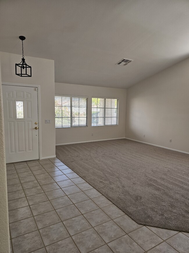 9701 Standard Ave in Las Vegas, NV - Building Photo - Building Photo