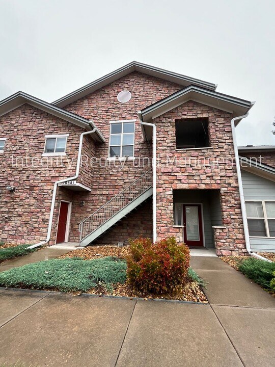 18681 E Water Dr in Aurora, CO - Building Photo