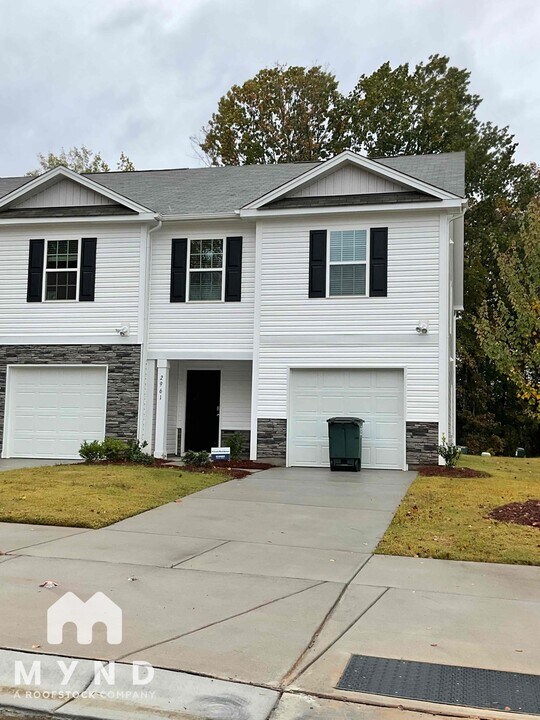 2961 Penninger Cir in Charlotte, NC - Building Photo