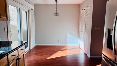 4452 Del Valle Pkwy in Pleasanton, CA - Building Photo - Building Photo