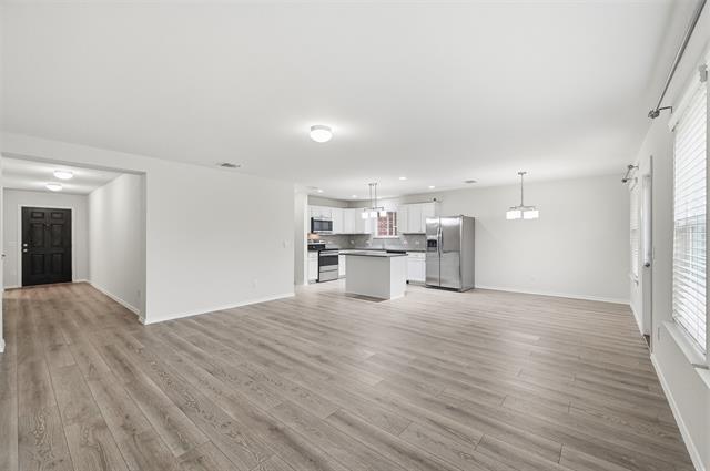 6040 Misty Breeze Dr in Fort Worth, TX - Building Photo - Building Photo