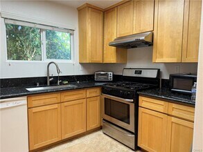 68 N Chester Ave in Pasadena, CA - Building Photo - Building Photo