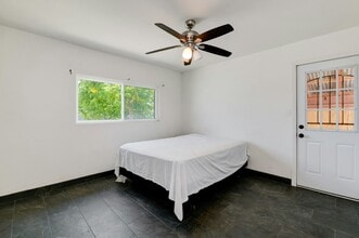 1615 Halo St in San Diego, CA - Building Photo - Building Photo