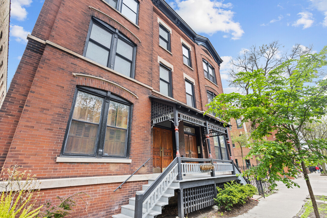 1903 N Sheffield Ave in Chicago, IL - Building Photo