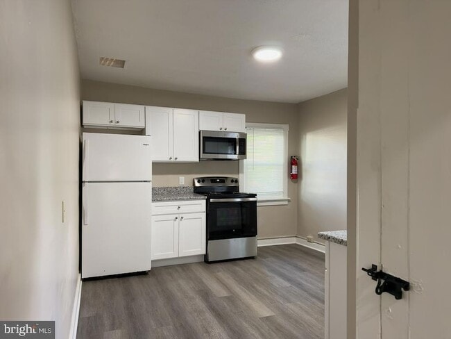 127 N Prince St in Millersville, PA - Foto de edificio - Building Photo