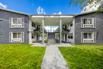 Salem House in North Miami, FL - Building Photo - Primary Photo