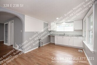 328 E 238th St in Euclid, OH - Building Photo - Building Photo