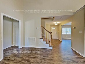 100 Scaleybark Ct in Mount Holly, NC - Building Photo - Building Photo
