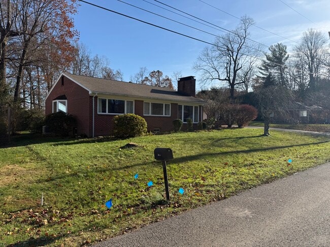 property at 1011 Woodland Dr