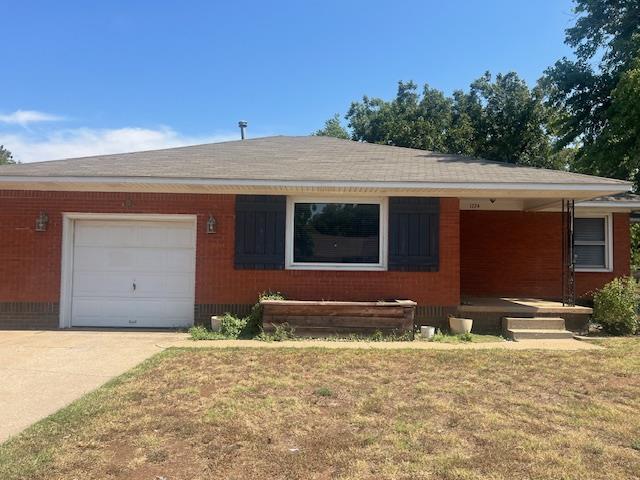 property at 1724 N Lee St