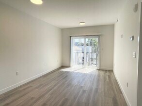 1133 N Shore Rd in Revere, MA - Building Photo - Building Photo