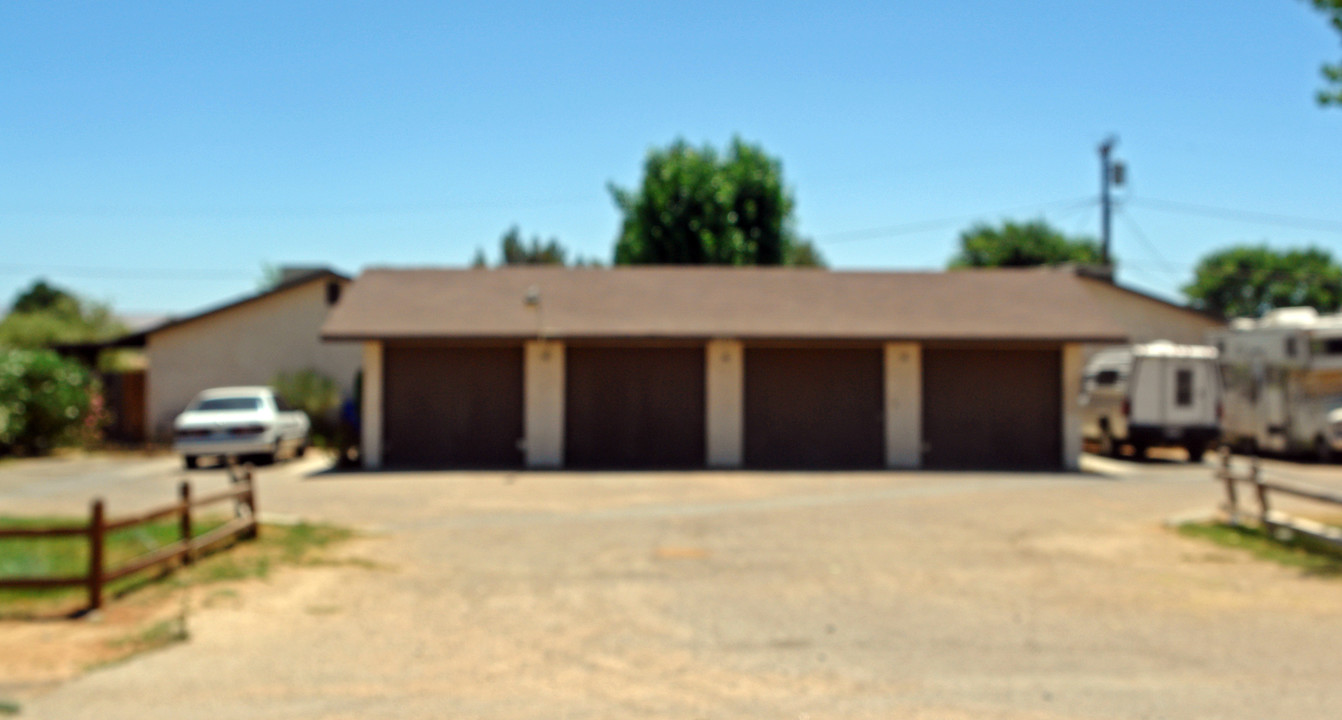 20163 Zuni Rd in Apple Valley, CA - Building Photo