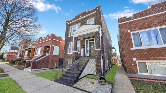 property at 5507 W 22nd Pl