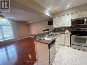 165 Terraview Crescent in Guelph, ON - Building Photo - Building Photo