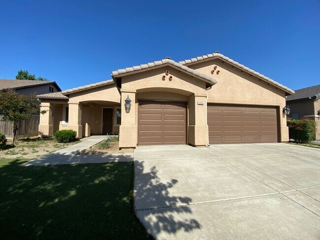 property at 2858 S Edison St