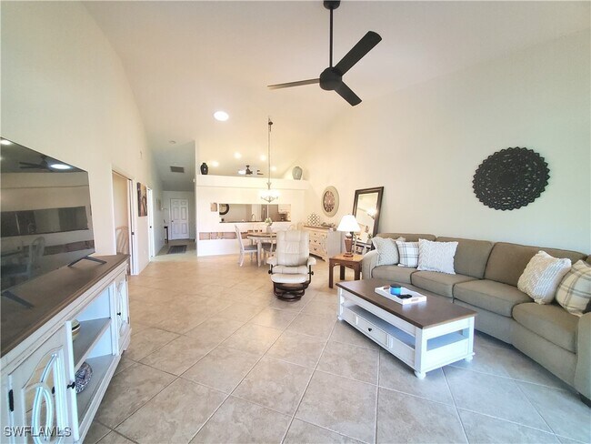 property at 992 Marblehead Dr