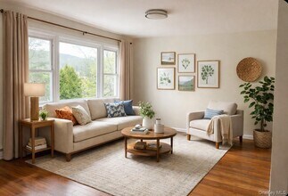 112 Montrose Dr in Carmel, NY - Building Photo - Building Photo