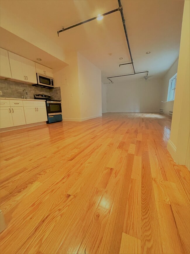 250 3rd Ave, Unit 2